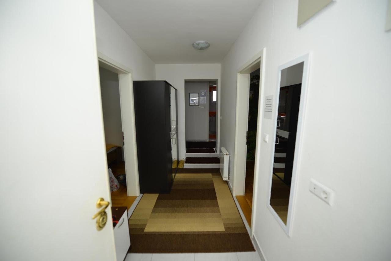 Apartment Mirela サラエヴォ エクステリア 写真